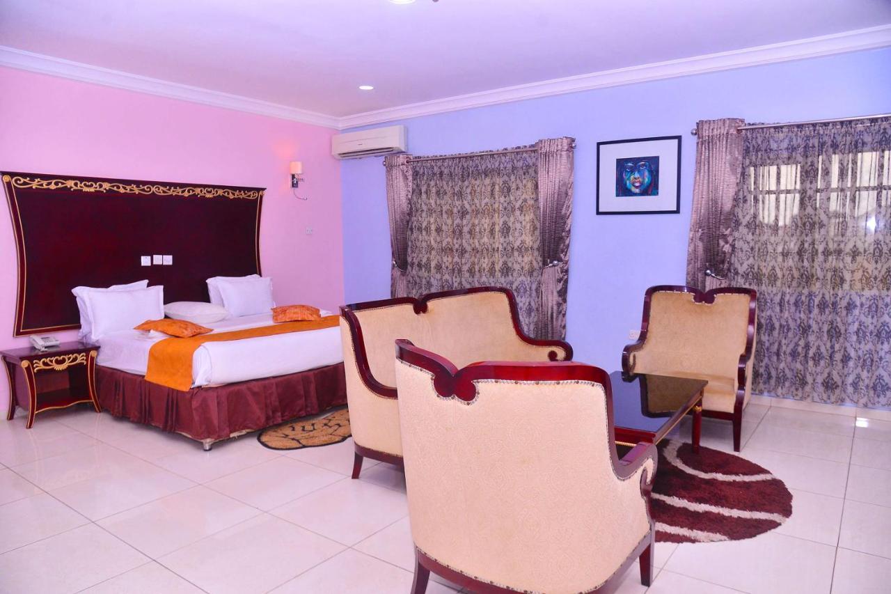 Best Western Meloch Hotel Awka Buitenkant foto