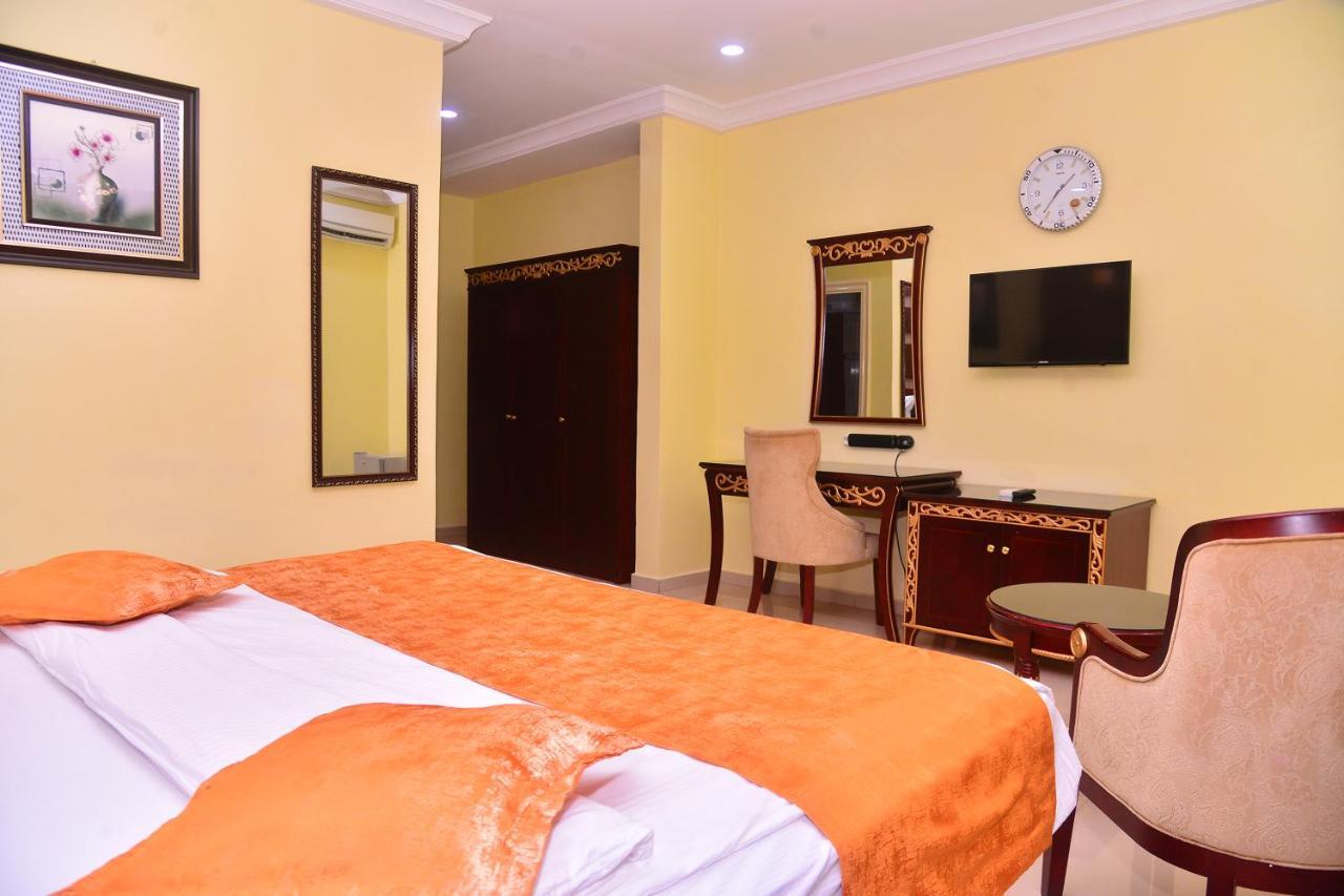 Best Western Meloch Hotel Awka Buitenkant foto