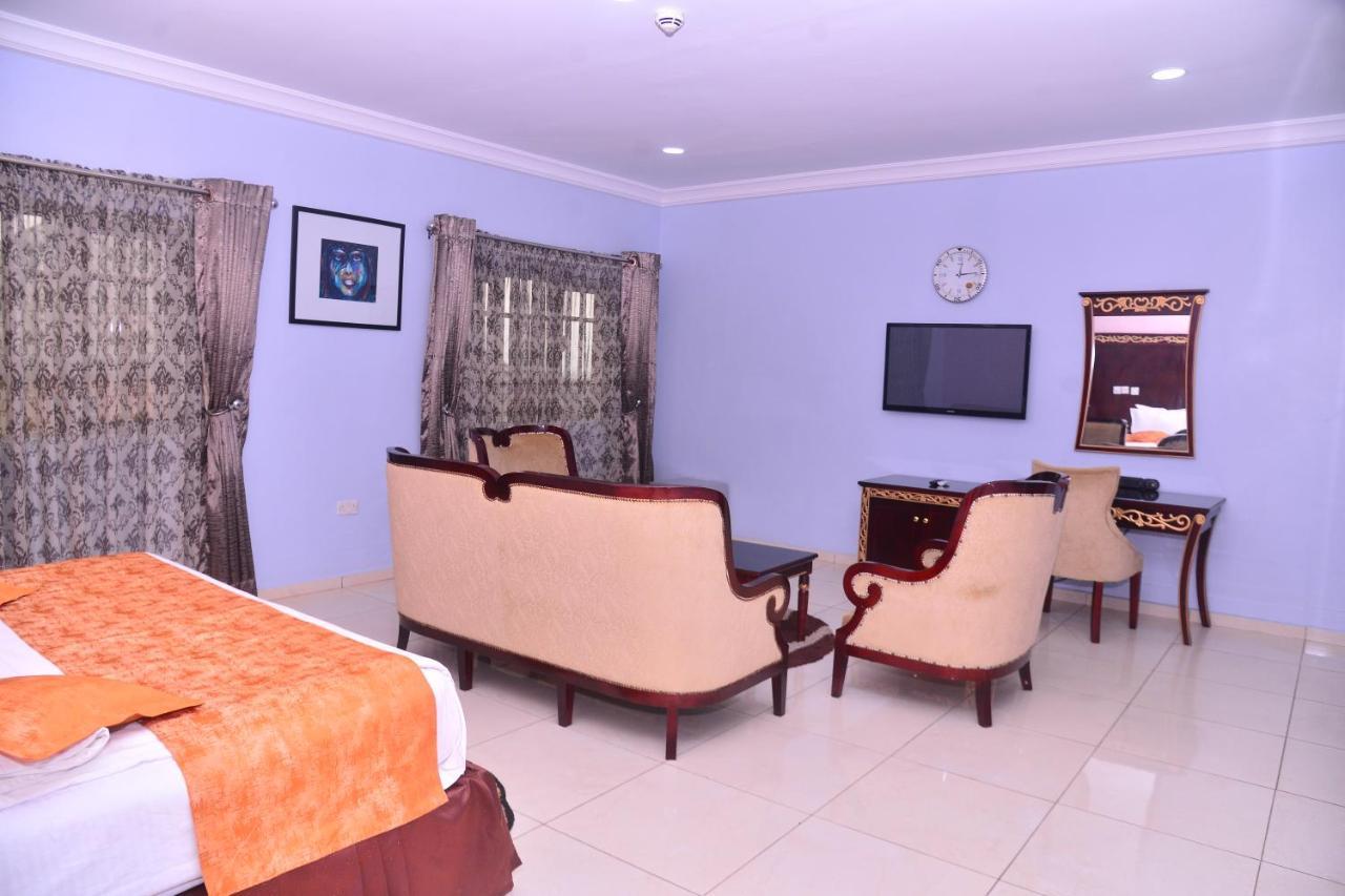 Best Western Meloch Hotel Awka Buitenkant foto