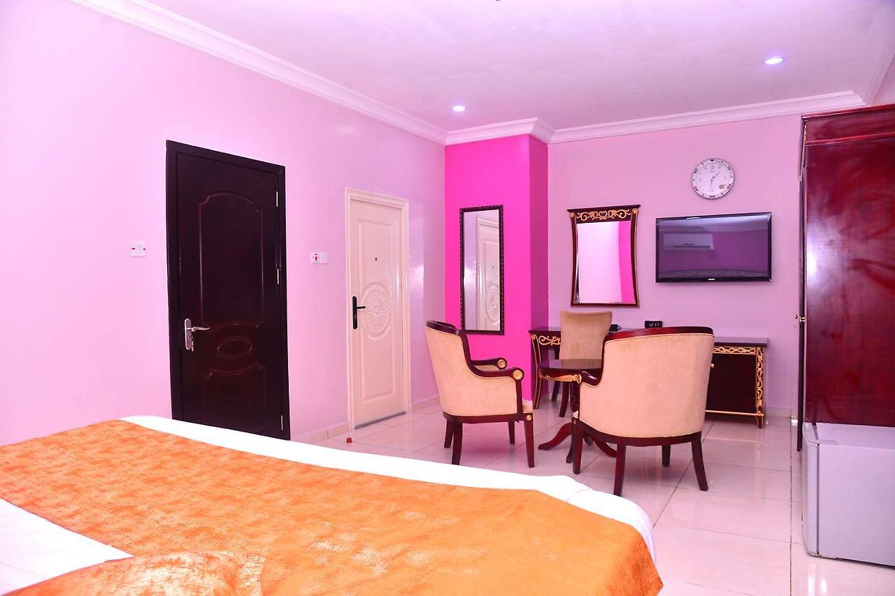 Best Western Meloch Hotel Awka Buitenkant foto