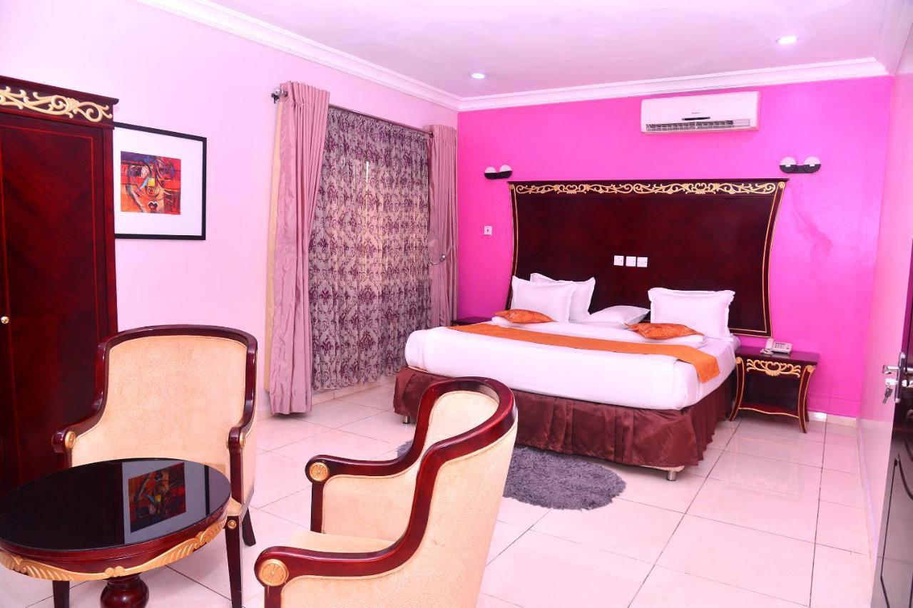 Best Western Meloch Hotel Awka Buitenkant foto