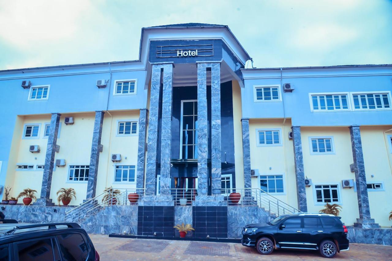 Best Western Meloch Hotel Awka Buitenkant foto